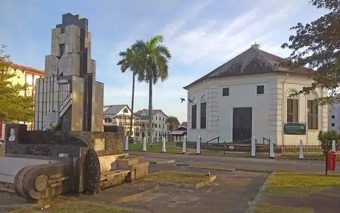 Pemandangan Suriname